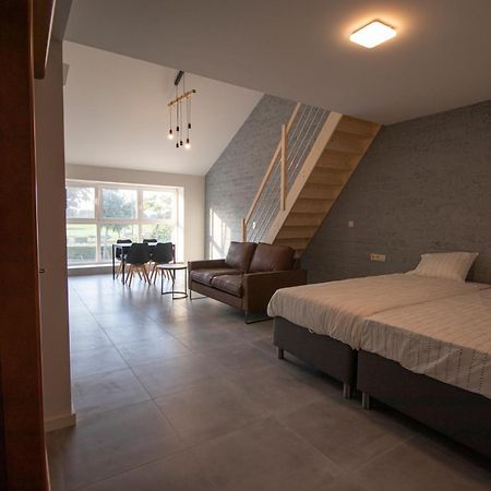 De Hoog Velden 13 Apartment NeerNeerpelt Екстериор снимка